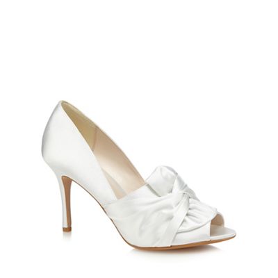 Ivory 'Paige' high court shoes